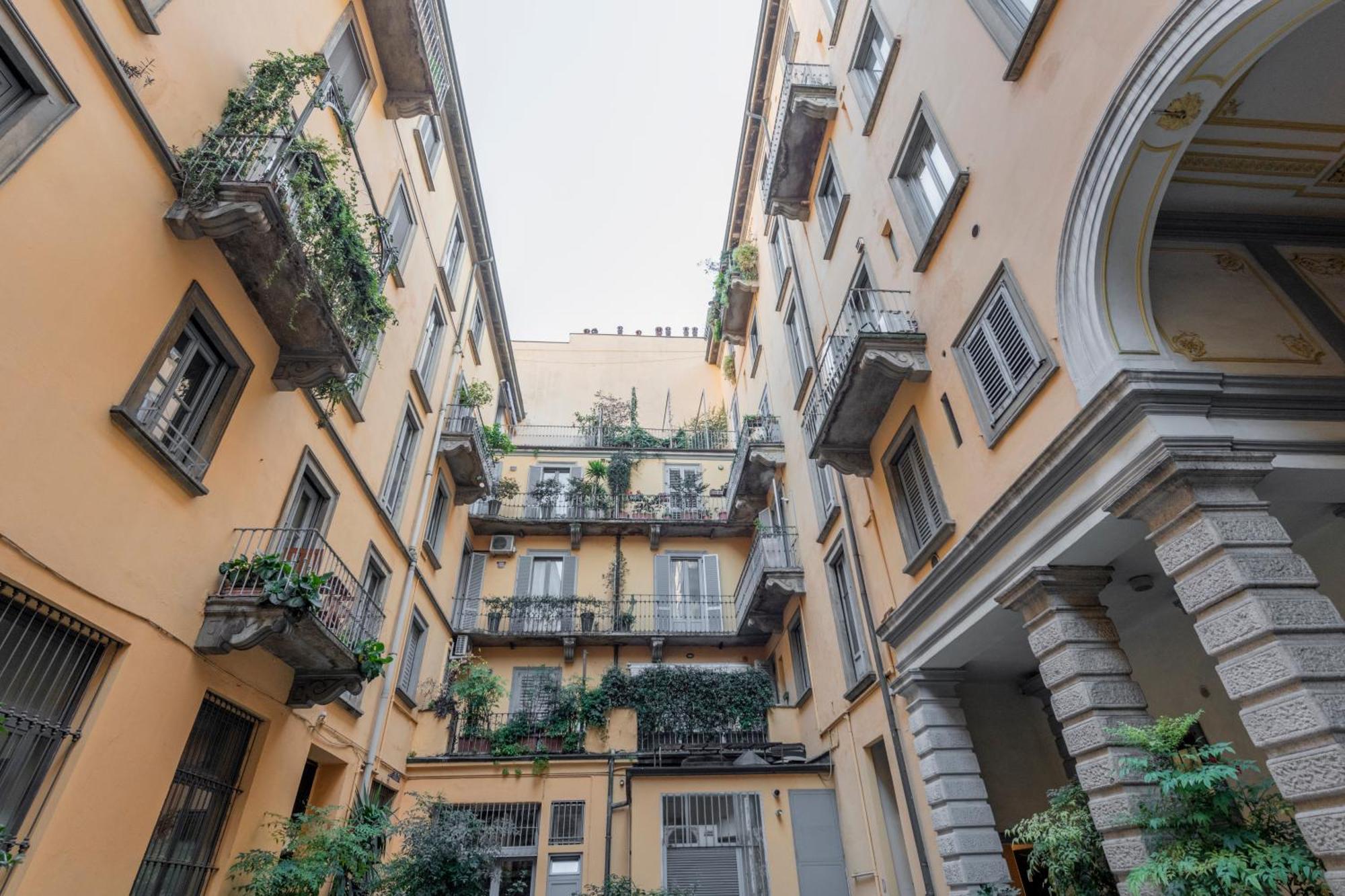 Bright Mini Studio In The Heart Of Milano Eksteriør bilde
