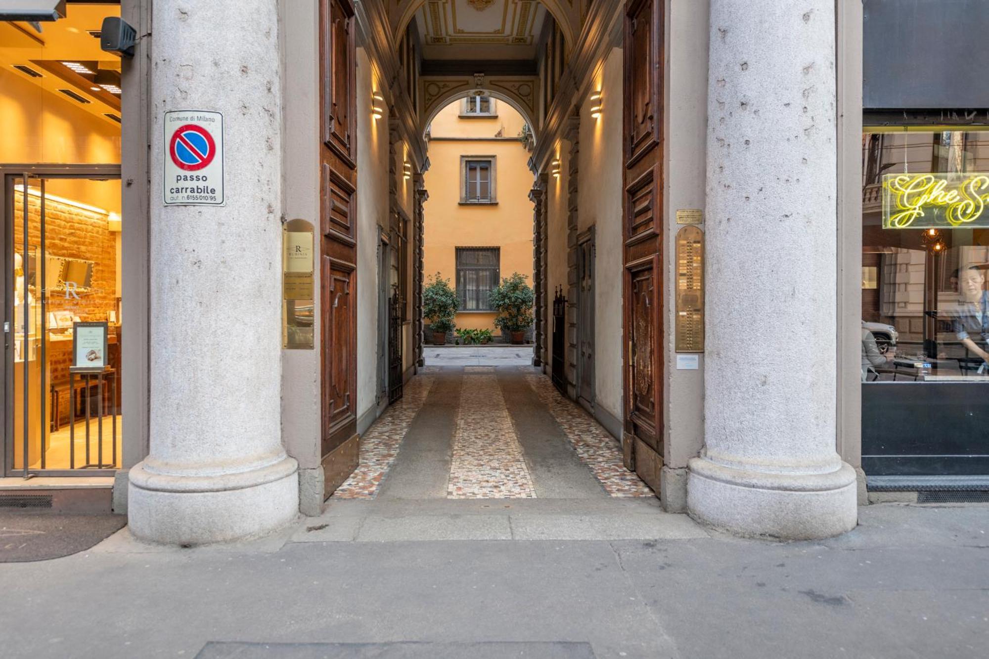 Bright Mini Studio In The Heart Of Milano Eksteriør bilde