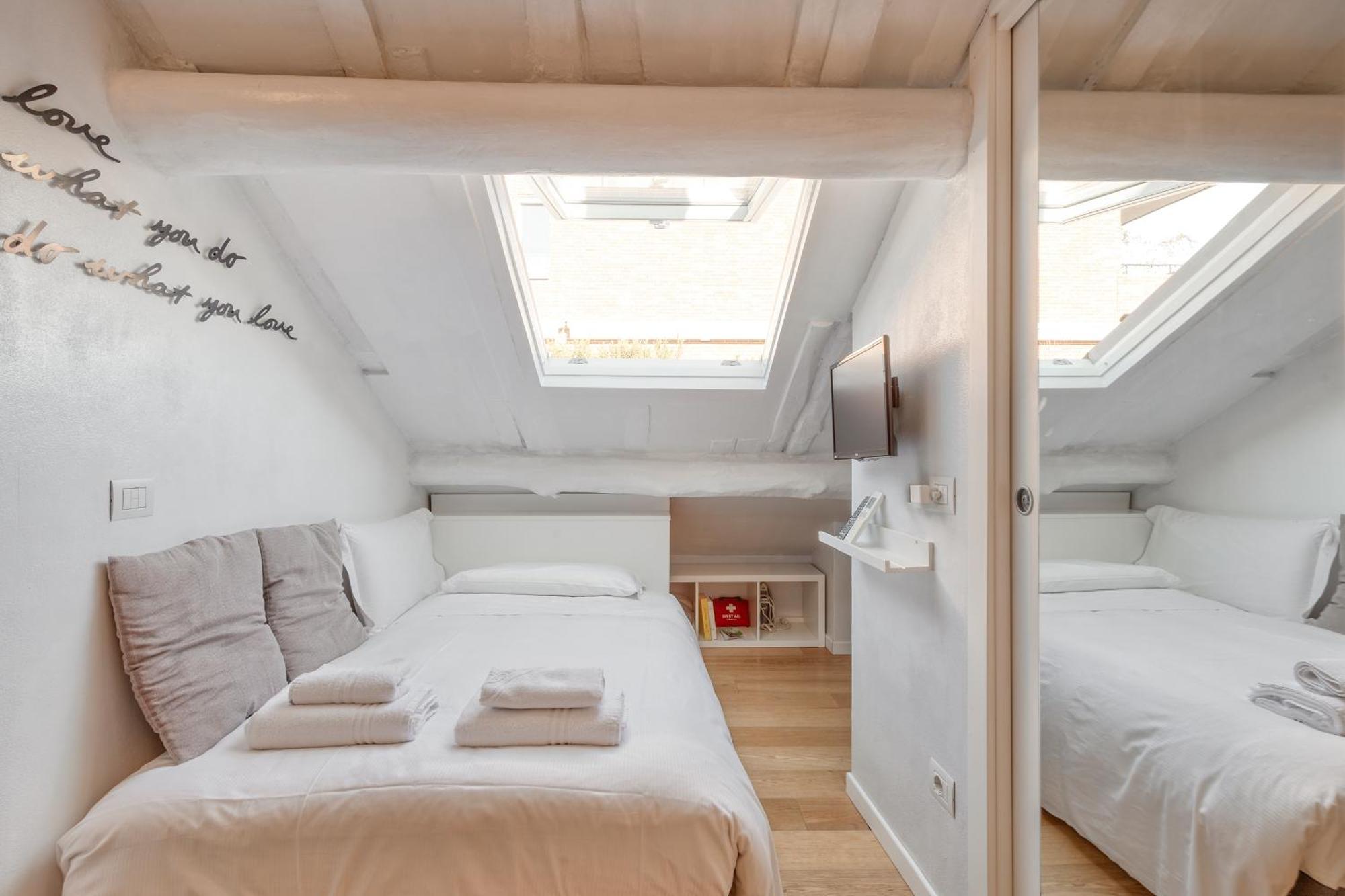 Bright Mini Studio In The Heart Of Milano Eksteriør bilde